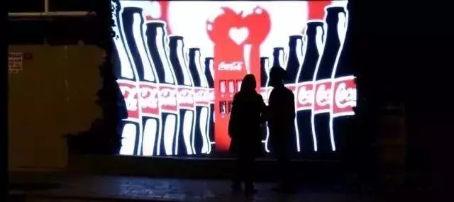 隐形可口可乐售货机